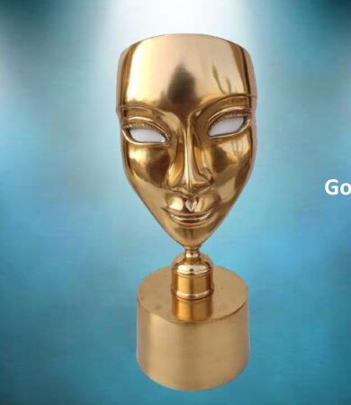 Goldan Face Metal Arts