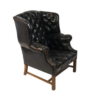 Black Leather Chair with Wooden Legs for One Person